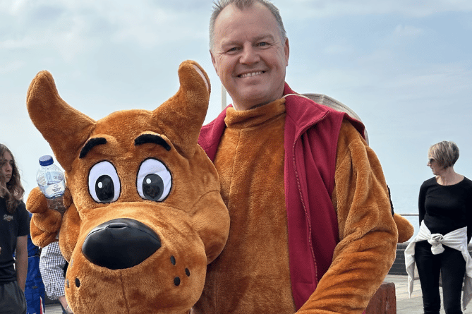 Dave Clarke as Scooby Doo