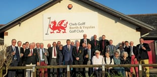 Borth & Ynyslas hosts historic reunion as OUGS clinch trophy