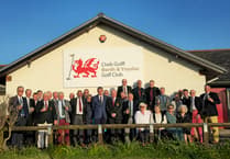 Borth & Ynyslas hosts historic reunion as OUGS clinch trophy