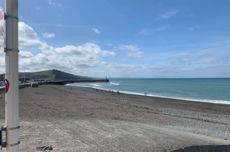 Aberystwyth South Beach, where many holidaymakers were enjoying the Bank Holiday weekend at the same time of the raw sewage spill.