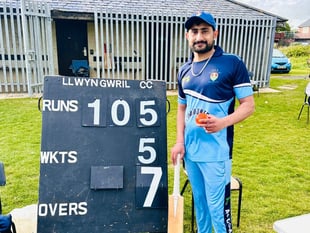 Waqar stars as Commoners seal impressive win