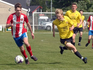 Dolgellau hold nerve to beat the drop