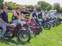 Crowds flock to Teifi Valley Vintage Show