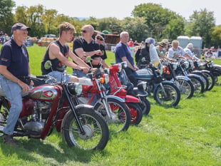 Crowds flock to Teifi Valley Vintage Show