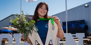 Glain Llwyd yw Prif Ddramodydd Eisteddfod yr Urdd Ynys Môn