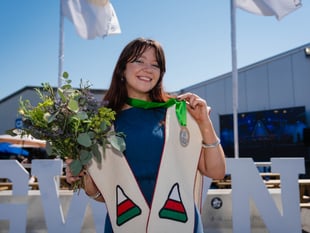 Glain Llwyd yw Prif Ddramodydd Eisteddfod yr Urdd Ynys Môn
