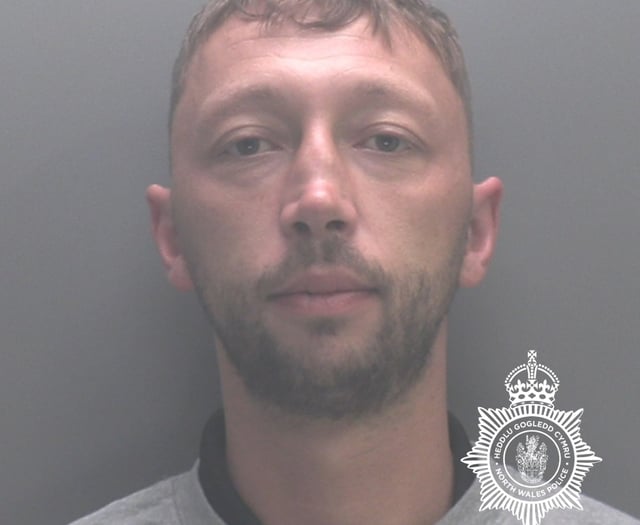 Man with Gwynedd links wanted by police after Conwy incident