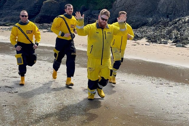 New Quay RNLI crew member goes the extra mile to raise funds