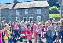 Taith heddwch Merched y Wawr Ceredigion yn codi arian i Ymchwil Canser Cymru