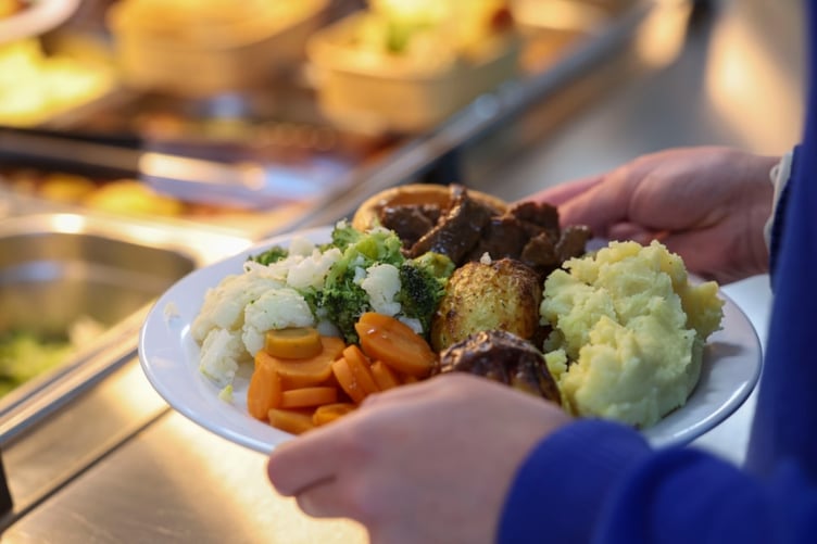 Welsh Government confirms additional £15m investment in free school meals for eligible secondary pupils
