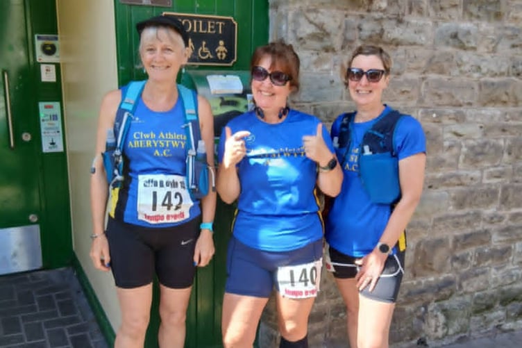 Heather, Rhian and Jane ready for the 15 miler