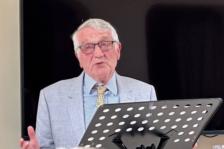 Honorary President Alan Axford addresses the audience
