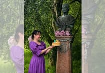Mother Londonderry presented with 200th birthday cake during town celebrations