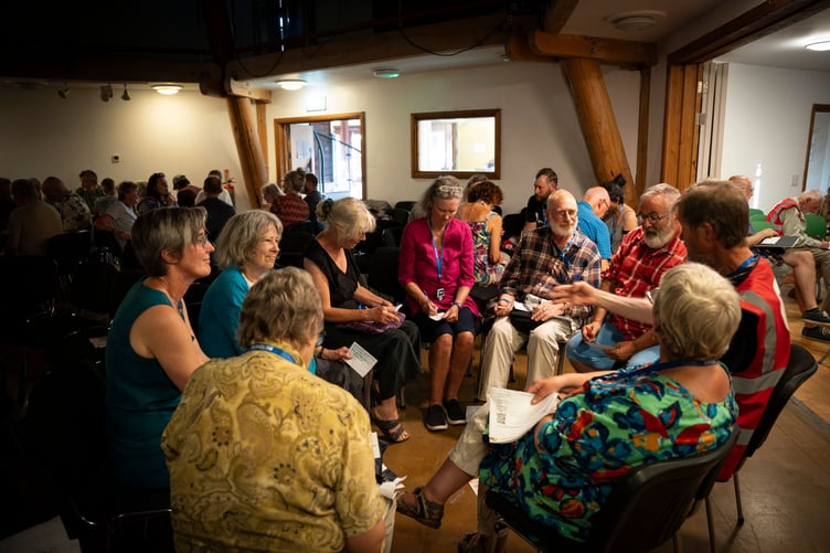 Group discussions. Photo: Lluniau Lleucu