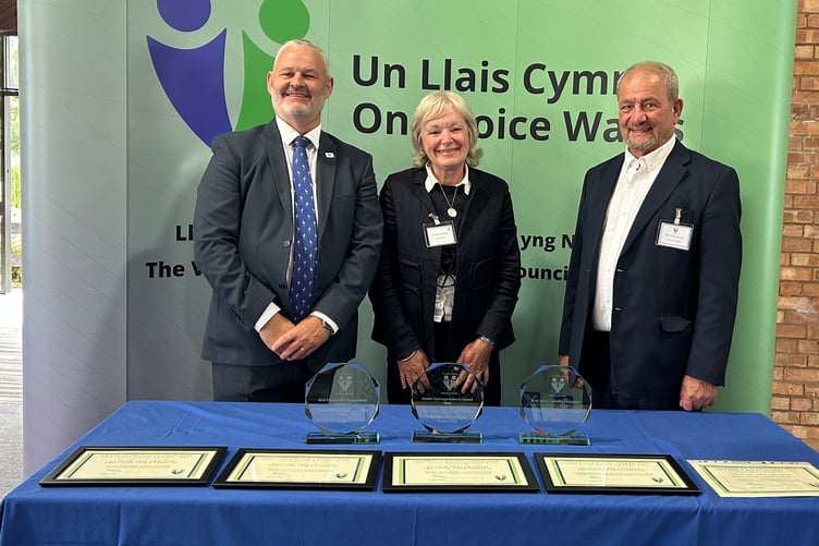 Lyn Cadwalader, Chief Executive of One Voice Wales, Dr Catrin Jones, Criccieth Town Council Clerk, and Cllr Mike Theodoulou, Chair of One Voice Wales
