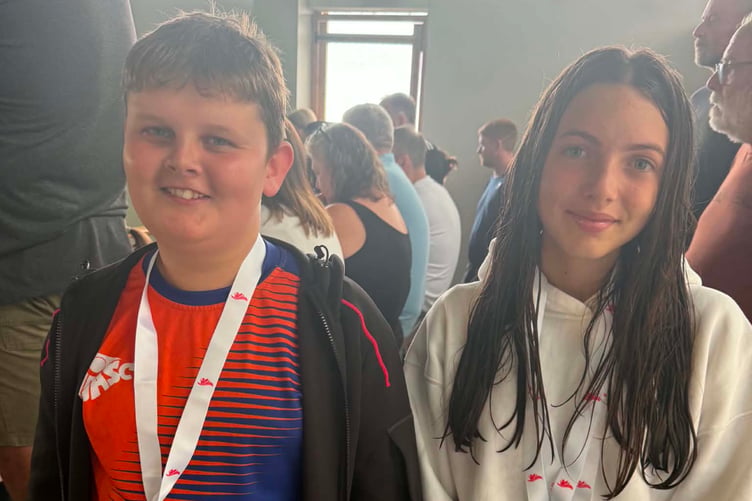 Emlyn Evans and Evie-Rosa Kellaway won bronze medals in the 200IM
