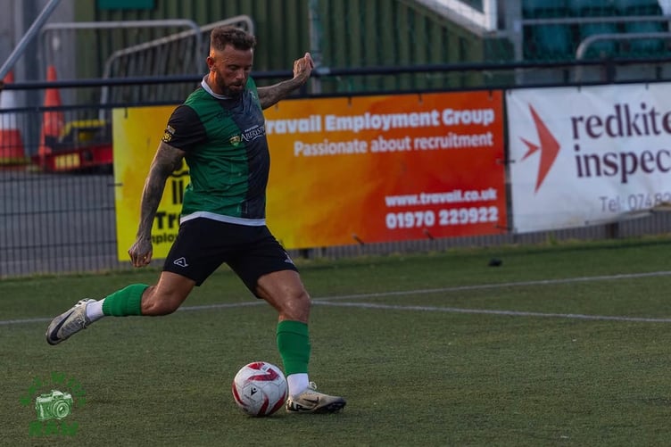 Jonathan Evans went close for the Seasiders (Photo: Cai Williams)