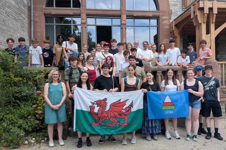 members of Aelwyd Trefechan