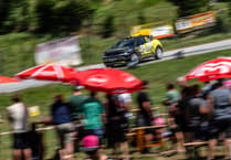 Lloyd and Williams keep championship charge on track