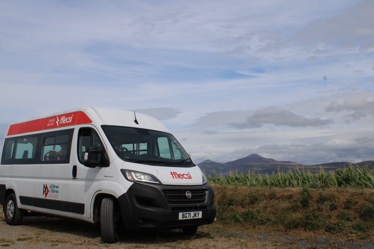 The Pen Llŷn Fflecsi bus is back