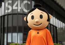 Sali Mali i ddychwelyd i S4C ar ôl dros 20 mlynedd