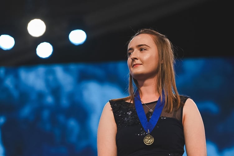 Ffion Mair Thomas won the Osborne Roberts Memorial Award
