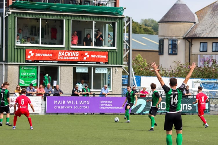 Luck wasn't on Aberystwyth's side against Treowen Stars at Park Avenue on Saturday