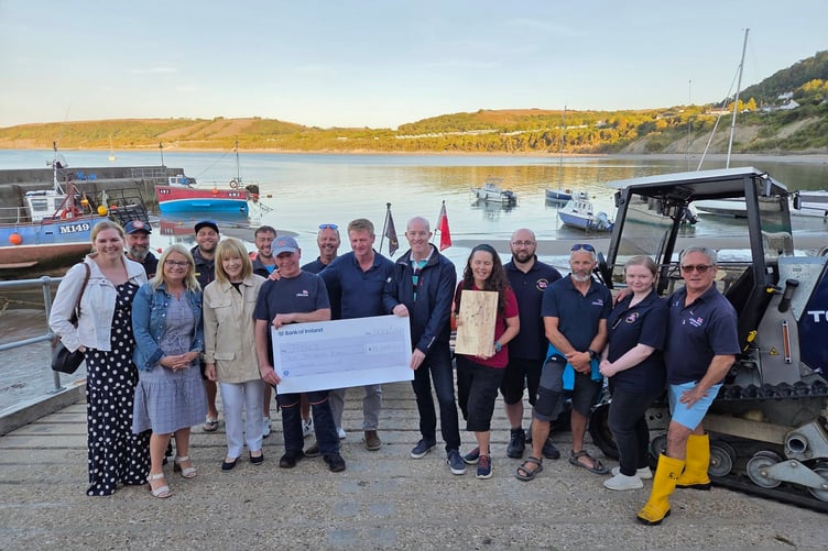 The Irish pilots with family and crew from RNLI New Quay, Cardigan and Fishguard