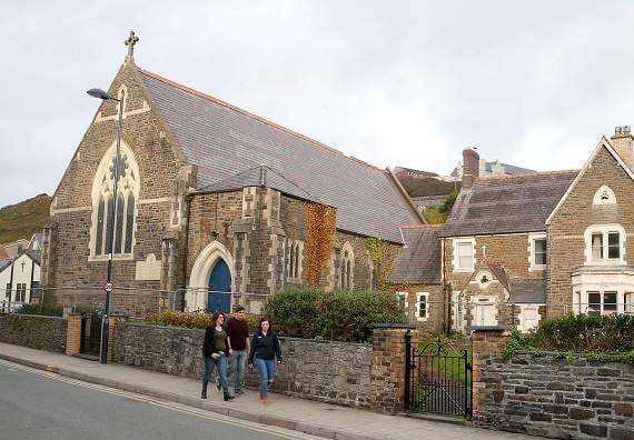 Aberystwyth Town Council will hold a drop-in session at the presbytery this Saturday