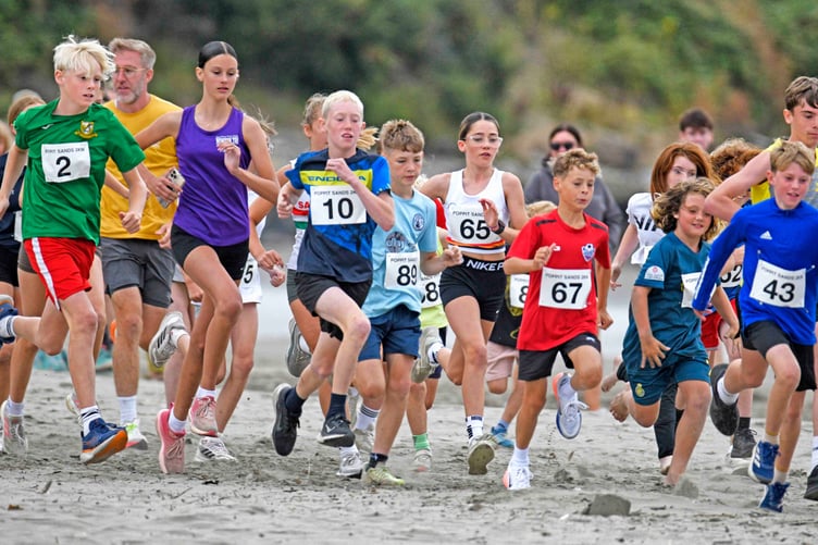 98 junior runners took part