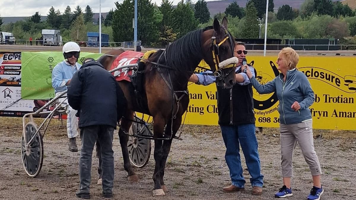 Tairgwaith delivers speed, drama and close finishes