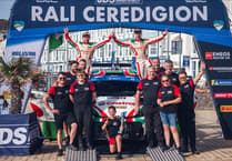Meirion Evans powers into title fight with Ceredigion win