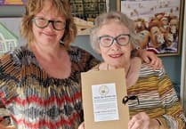 Ceredigion artist unveils storytelling kit
