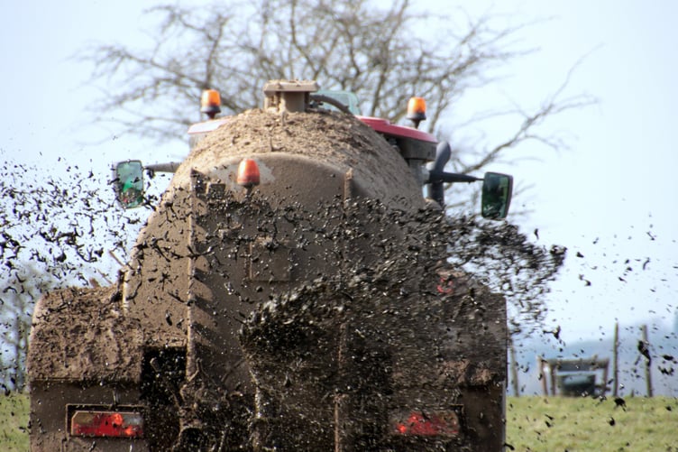 Slurry tank