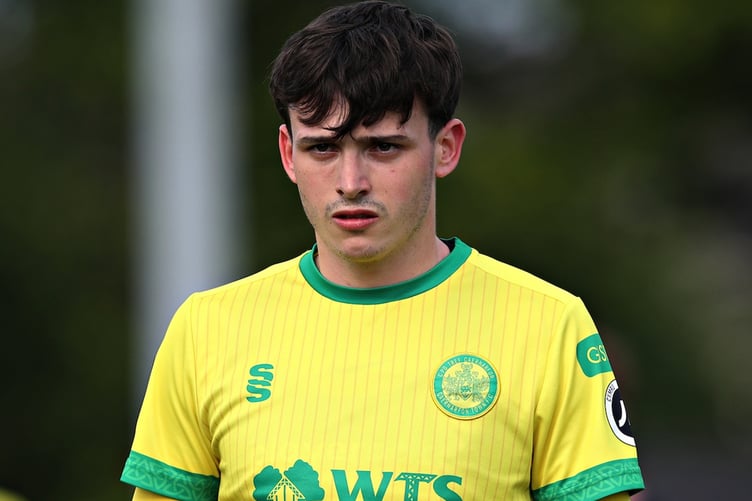 CAERNARFON, GWYNEDD, WALES - 11th MAY 2025 - Louis Lloyd of Caernarfon during Caernarfon Town vs Cardiff Metropolitan University FC in the JD Cymru Premier European Play-Offs Semi Final at The Oval, Caernarfon (Pic by Sam Eaden/FAW)