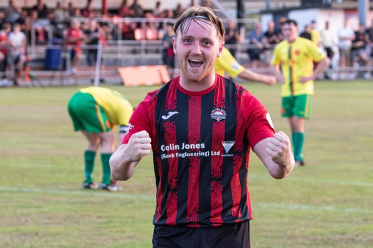 Rhys Alun Williams scored a wonder strike winner for Porthmadog