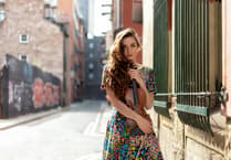From Barcelona to Borth, singer gets ready for gig