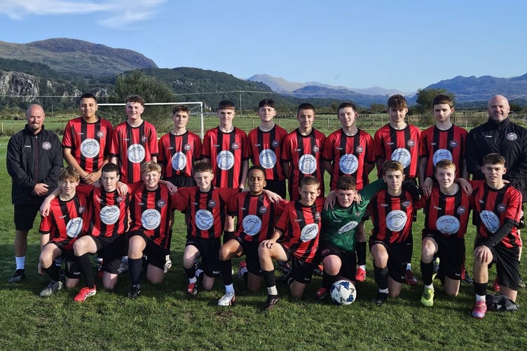 Porthmadog Under 15s in their smart new home kit