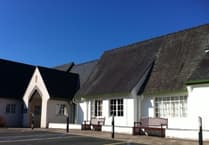Dolgellau and Pwllheli hospitals to receive new X-ray equipment