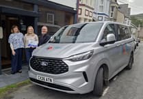 O Ddrws i Ddrws transport charity helps rural community