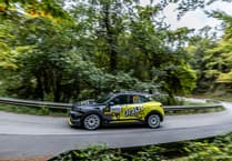 Lloyd and Williams battle back for vital championship points